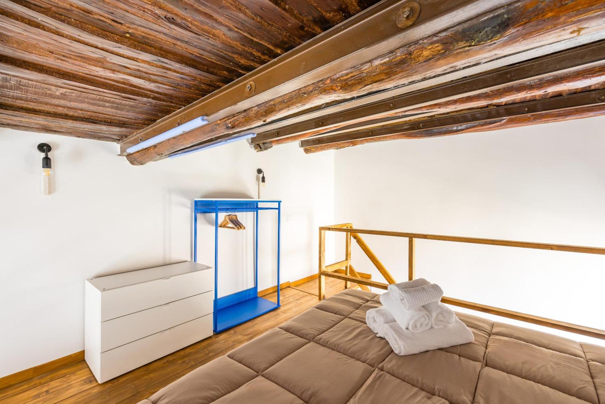 Carrozzieri Nest At Historical Center Lägenhet Neapel Exteriör bild